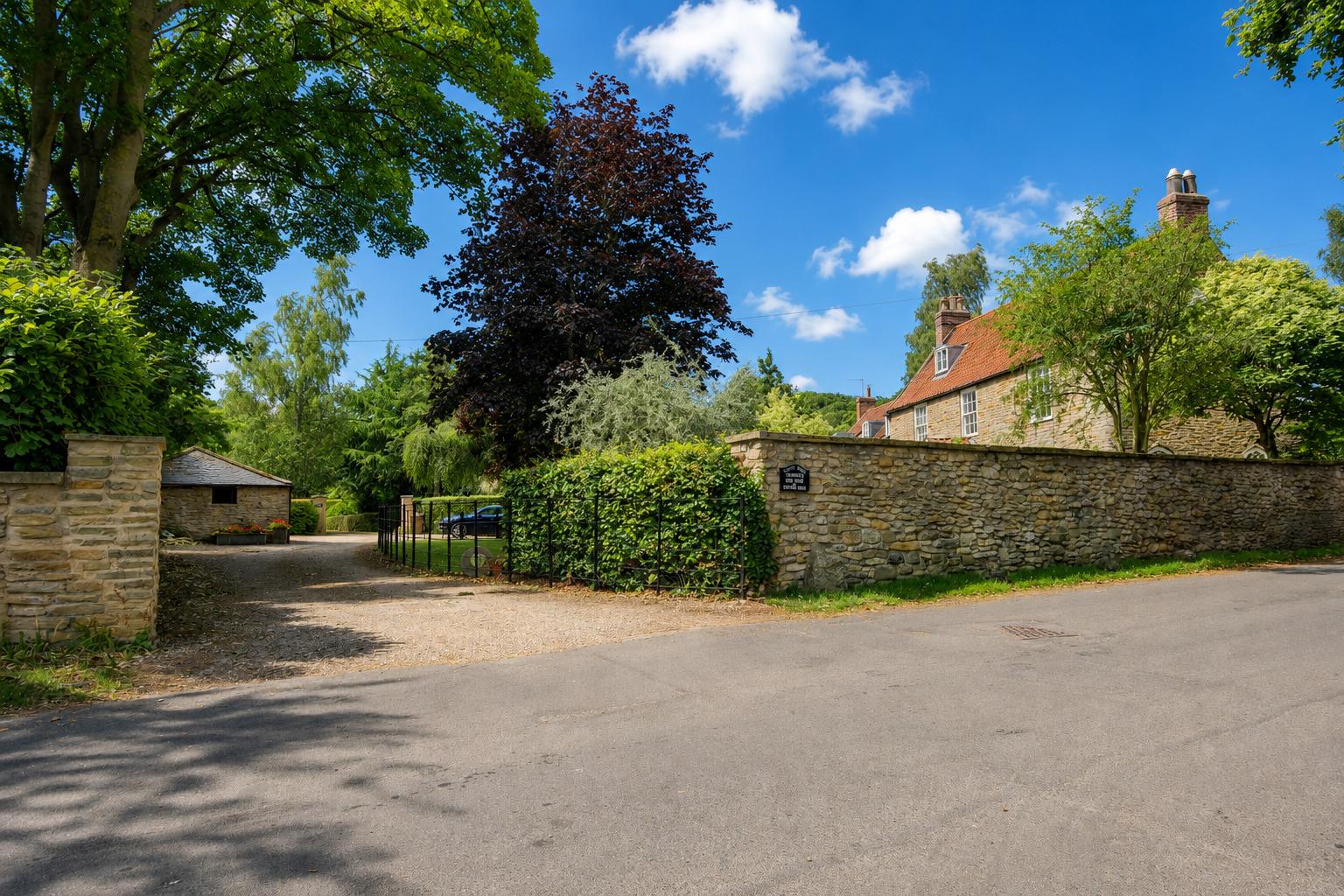 Burrill Lane, Brantingham